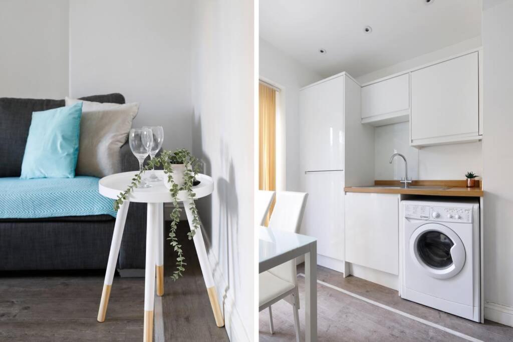 2 Bedrooms Close To The Beach With Garden And Own Entrance ! Hove Extérieur photo